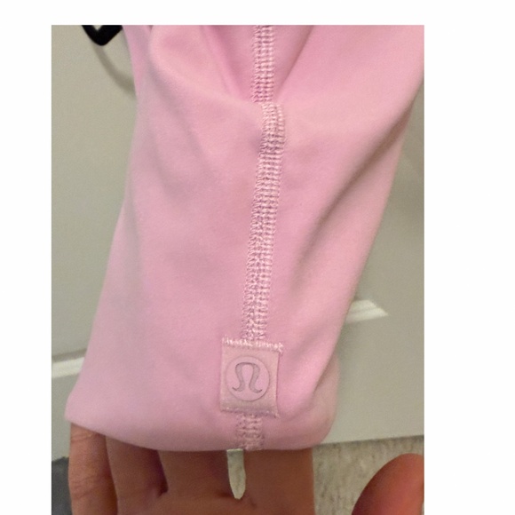 Lululemon Scoop Neck Bra - Light Pink (Size 4) - Nulu Fabric - Matching Align - Picture 7 of 9